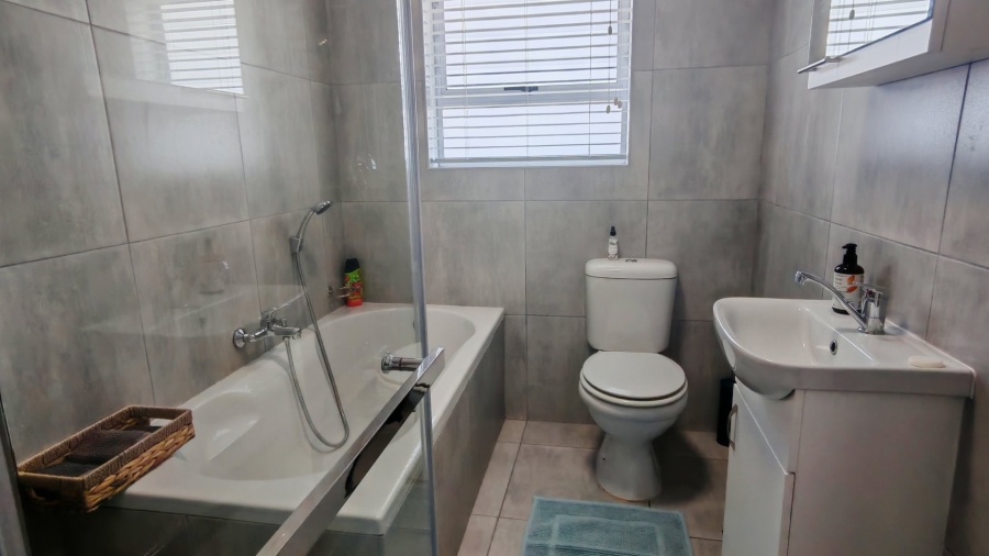 3 Bedroom Property for Sale in Tergniet Western Cape